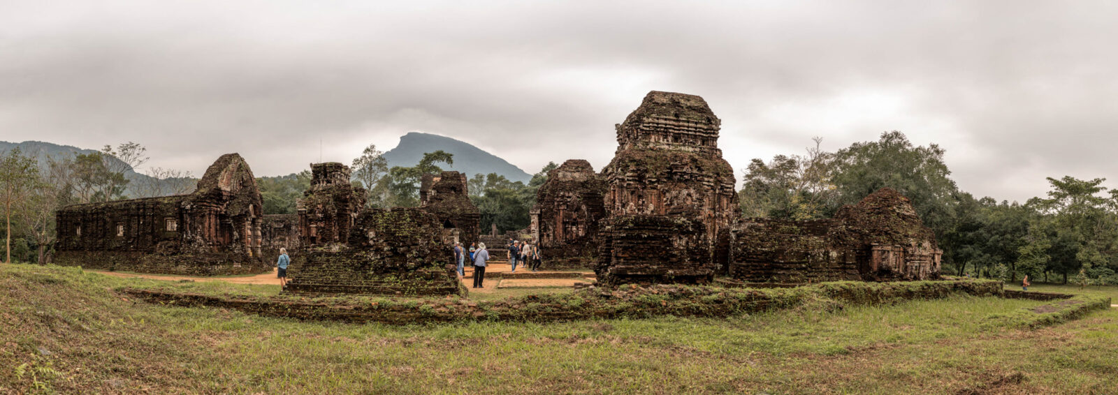 tempel ruinen in vietnam