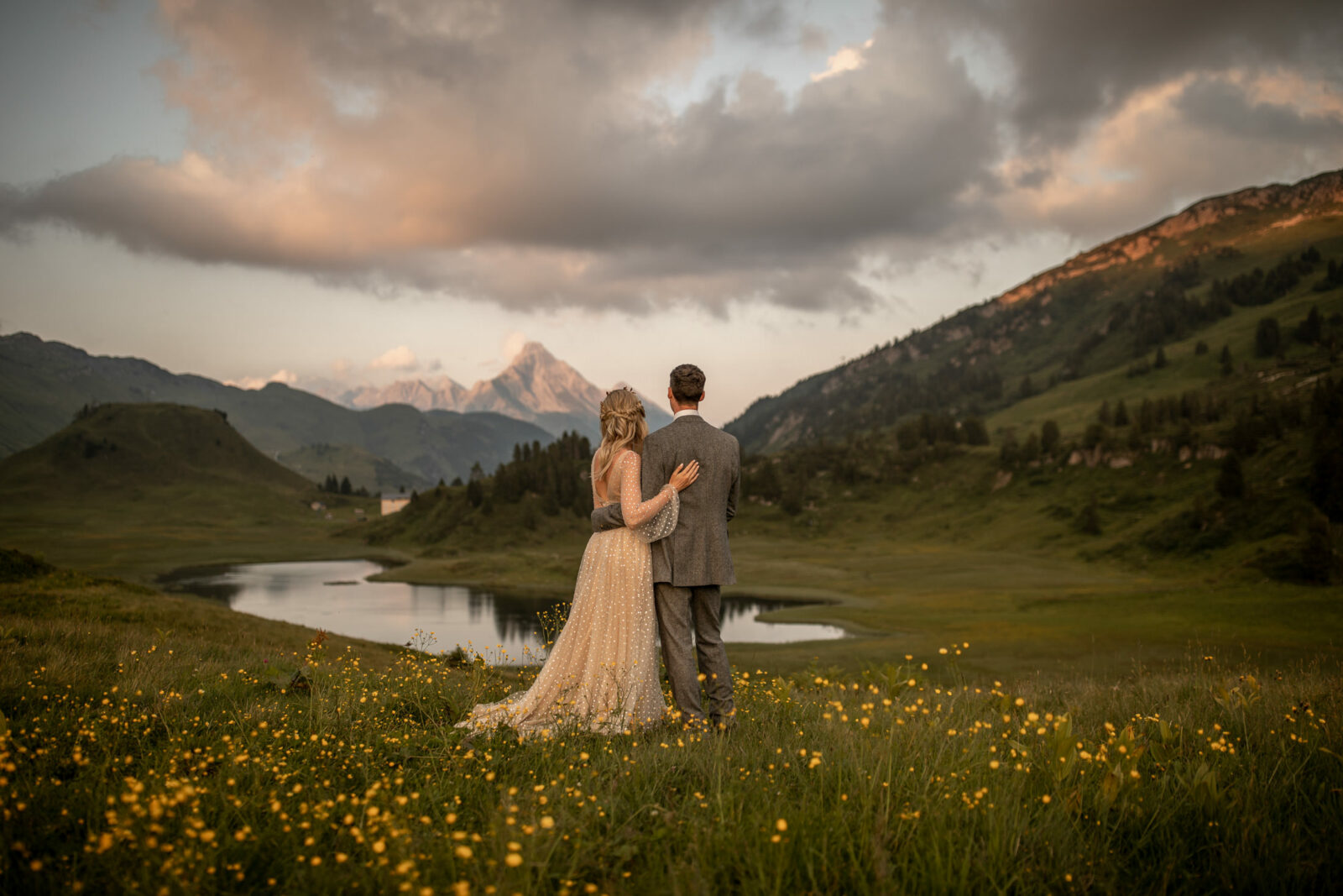 Elopement-Hochzeit in den Bergen Österreichs