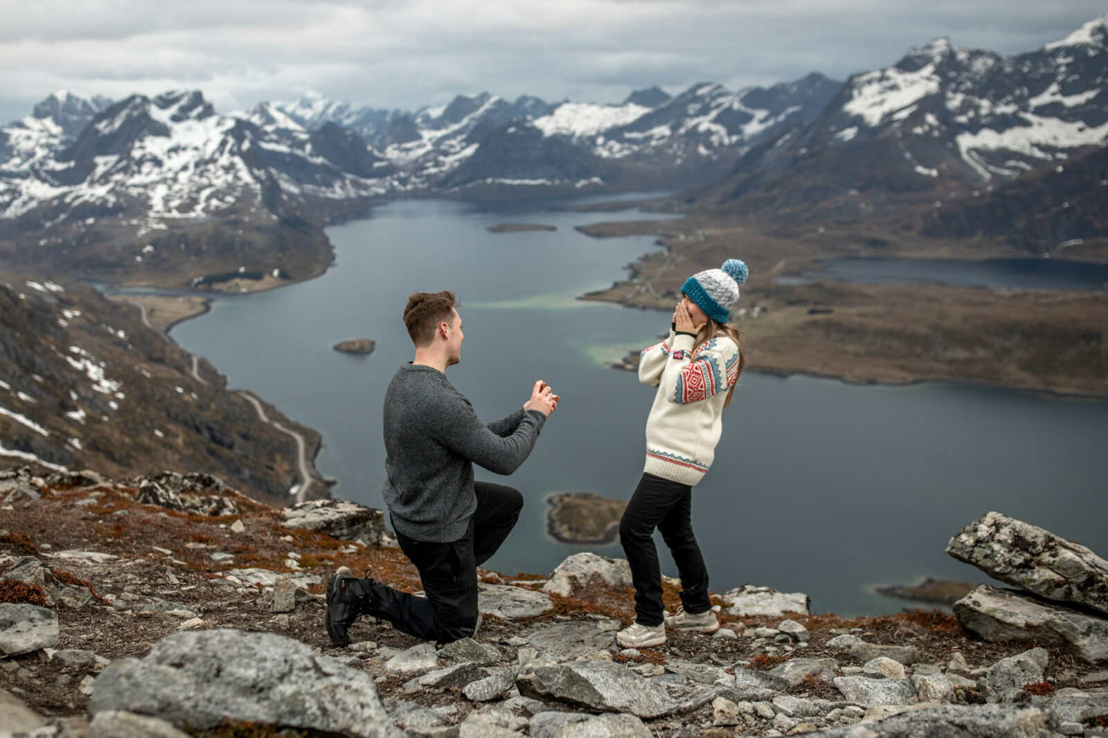 065 Engagement Photographer Lofoten Norway
