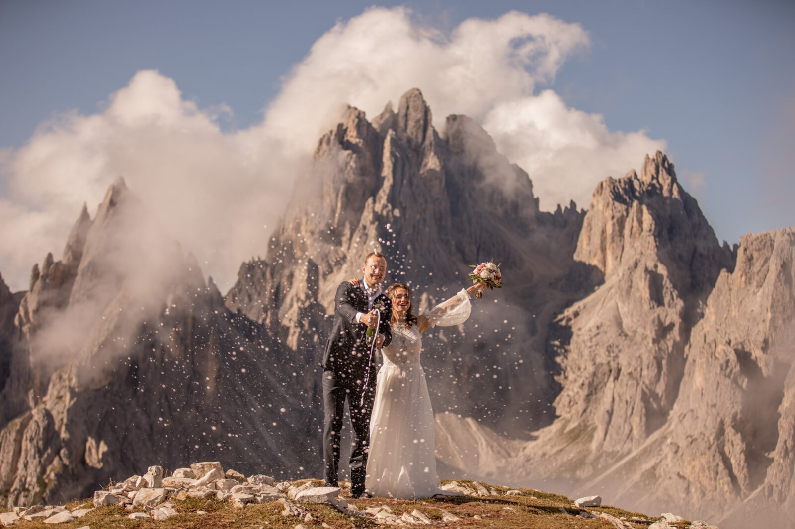 Hochzeit in den Dolomiten in den Bergen