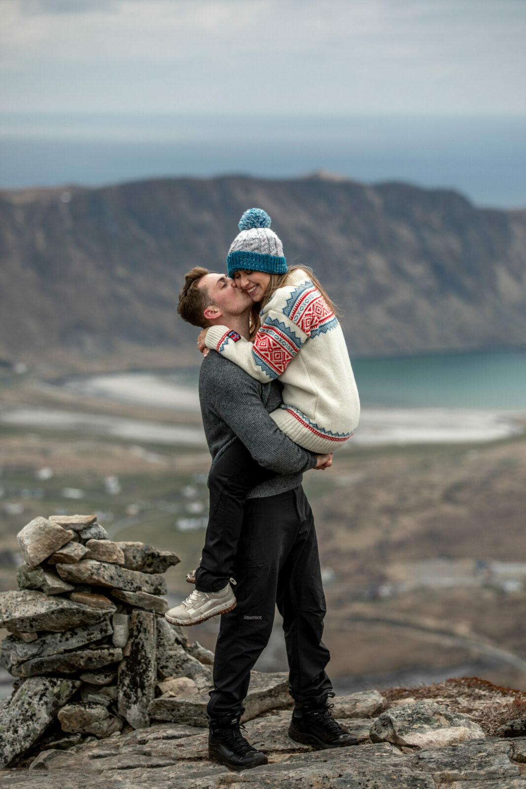 Verlobung auf den Lofoten in Norwegen