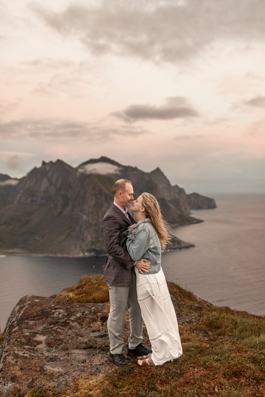 Verlobungsfotos in Norwegen auf den Lofoten