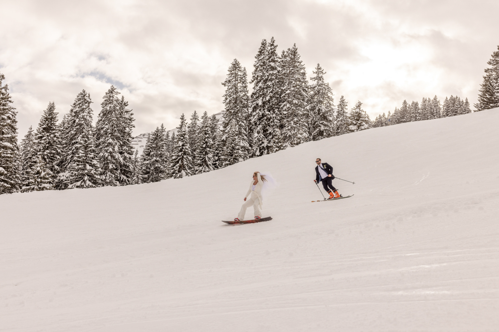 Abenteuerliche Winter Hochzeit auf der Ski Piste