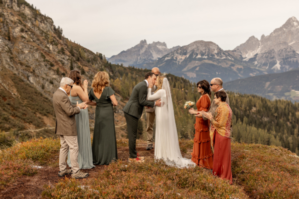 elopement mit familie in den bergen