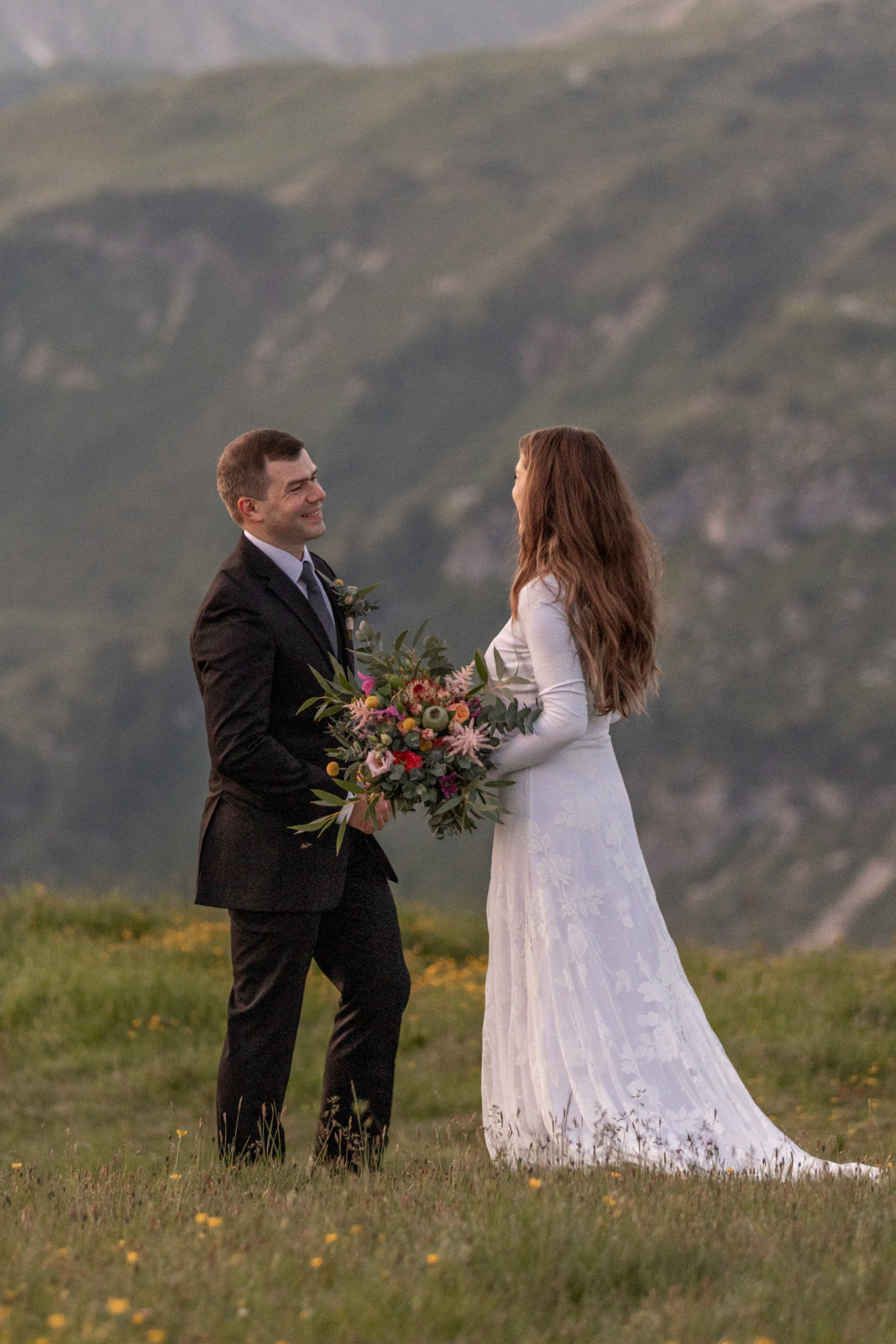 First Look bei der Elopement Hochzeit in Vorarlberg