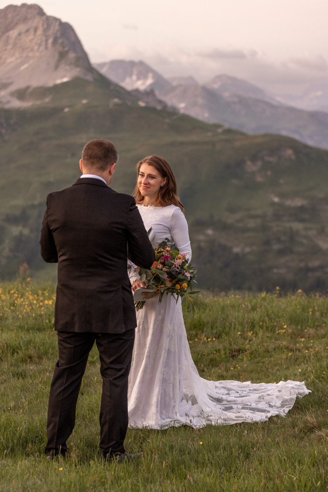 emotionale Hochzeit zu zweit in den Bergen