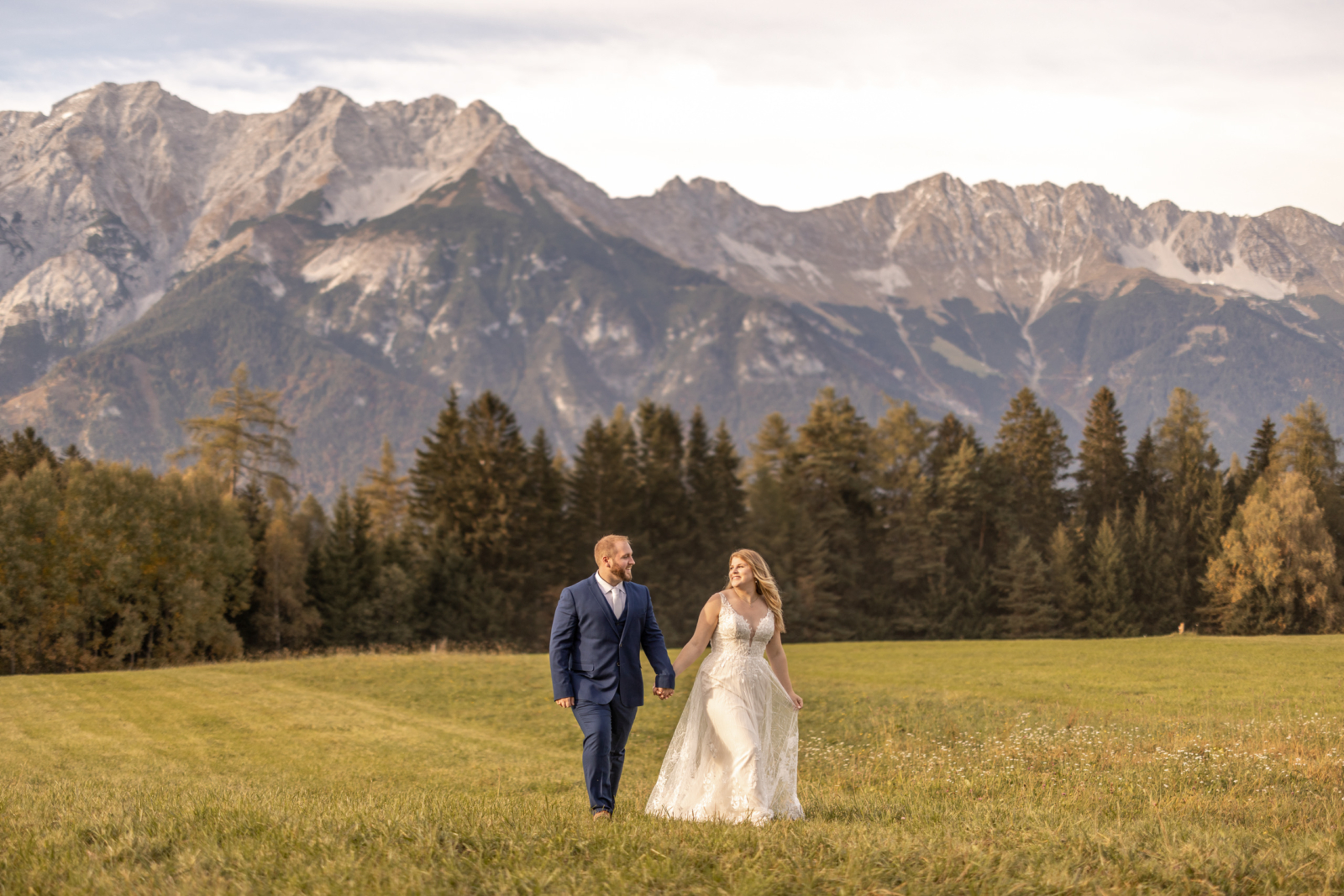 Hochzeitsfotos in den Bergen in Österreich
