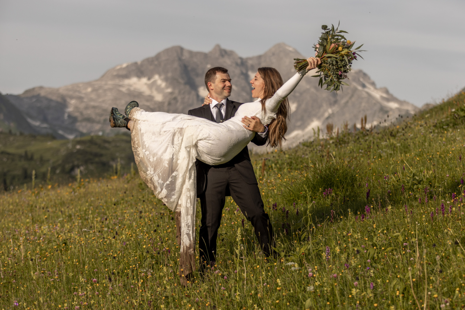wunderschöne Hochzeit zu zweit in den Bergen
