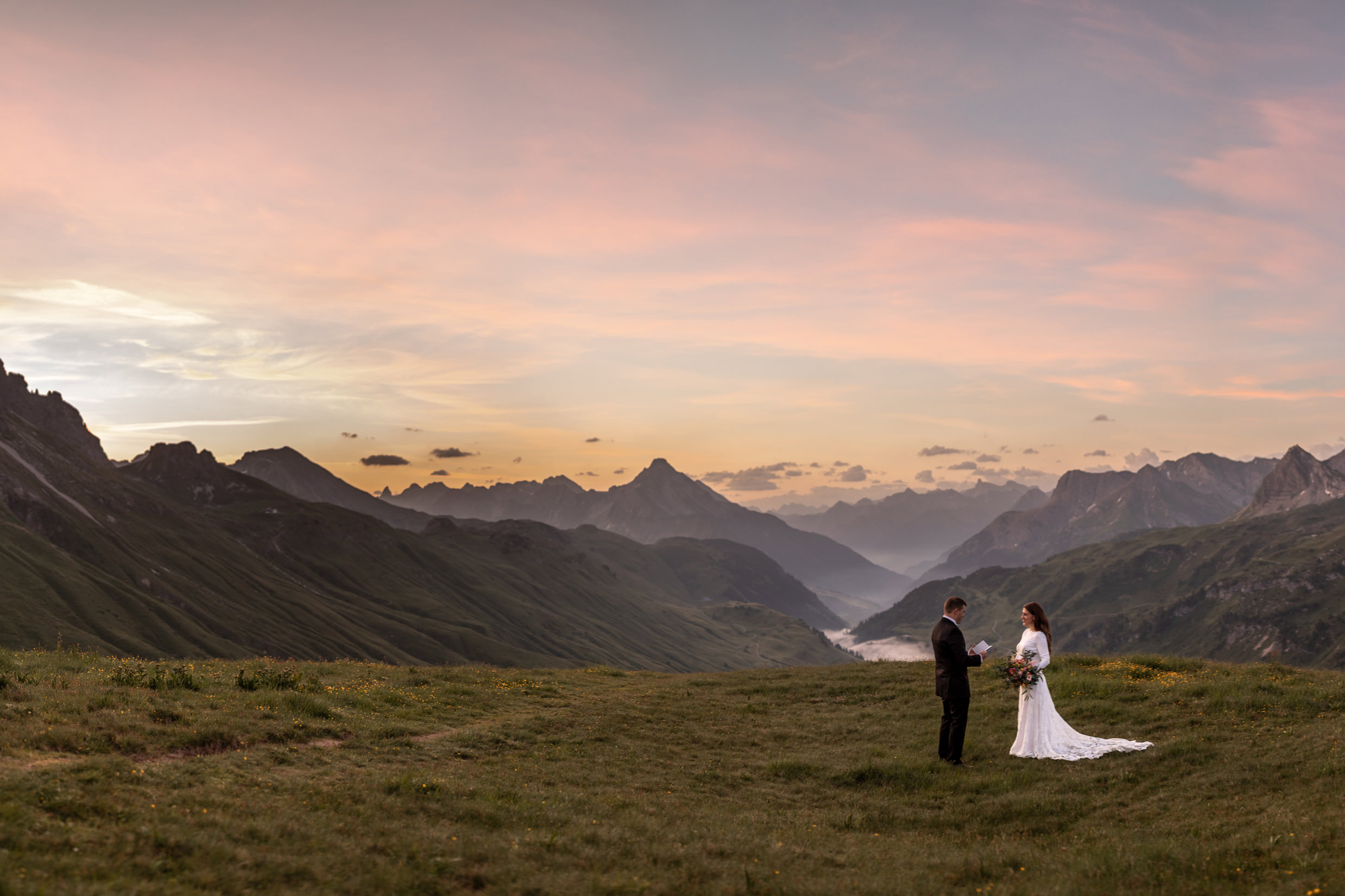 Sonnenaufgangs 
Elopement Hochzeit Paket
in Österreich